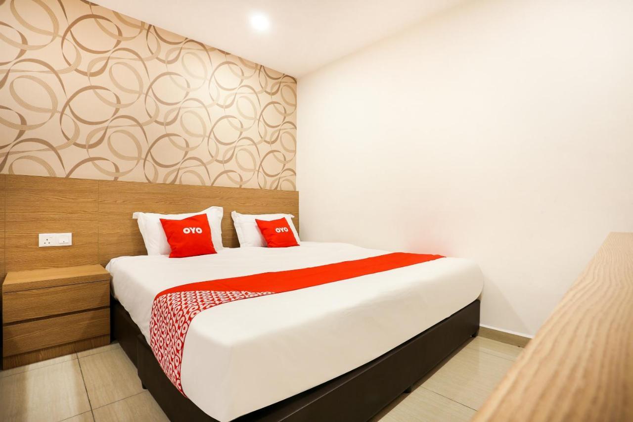Dyaya Hotel Malacca Exterior photo